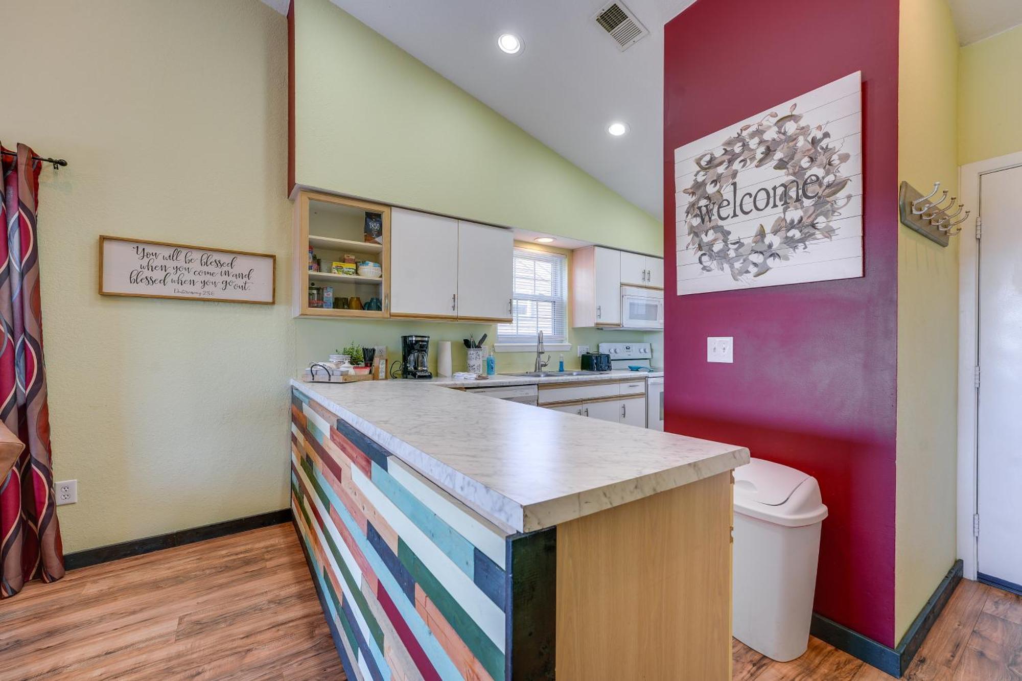 Vibrant Holiday Hills Resort Condo With Balcony Branson Exteriör bild